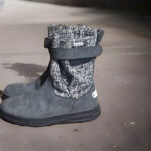 Hey Dude Women's Robin Sweater Boots Charcoal/ White Women's Size 6